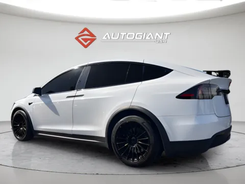 More photos of 2022 Tesla Model X Plaid at AutoGiant USA Indianapolis, IN