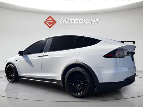 More photos of 2022 Tesla Model X Plaid at AutoGiant USA Indianapolis, IN