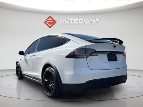 More photos of 2022 Tesla Model X Plaid at AutoGiant USA Indianapolis, IN