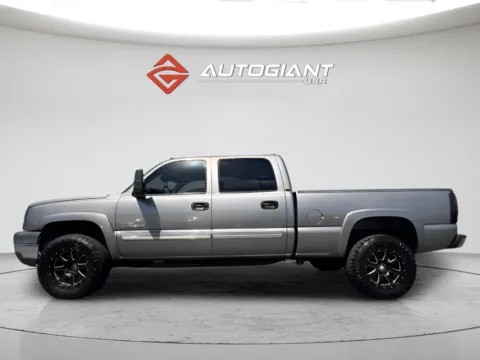 Another view of 2006 Chevrolet Silverado 2500HD LT for sale in Indianapolis, IN at AutoGiant USA Indianapolis