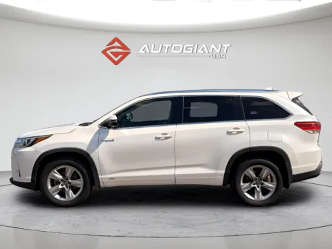 Another view of 2017 Toyota Highlander Hybrid Limited for sale in Indianapolis, IN at AutoGiant USA Indianapolis