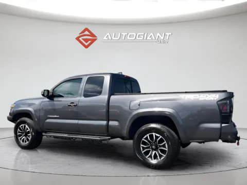 More photos of 2022 Toyota Tacoma TRD Sport at AutoGiant USA Indianapolis, IN