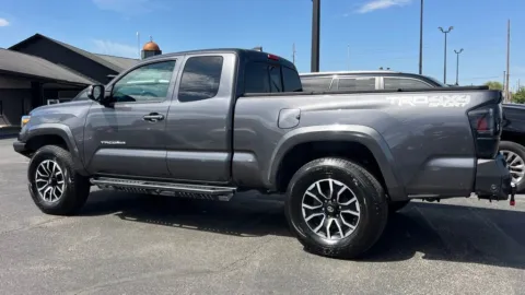 More photos of 2022 Toyota Tacoma TRD Sport at AutoGiant USA Indianapolis, IN
