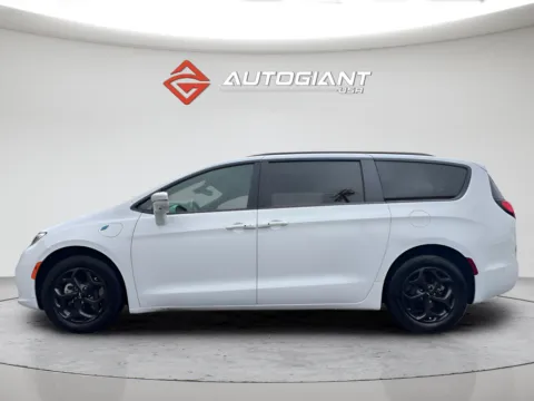 Another view of 2021 Chrysler Pacifica Hybrid Touring L for sale in Indianapolis, IN at AutoGiant USA Indianapolis