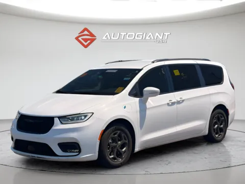 Photos of 2021 Chrysler Pacifica Hybrid Touring L for sale in Indianapolis, IN at AutoGiant USA Indianapolis