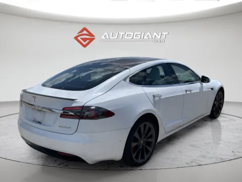 More photos of 2021 Tesla Model S Performance at AutoGiant USA Indianapolis, IN