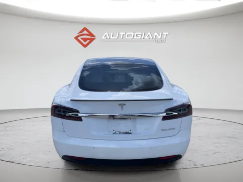 More photos of 2021 Tesla Model S Performance at AutoGiant USA Indianapolis, IN