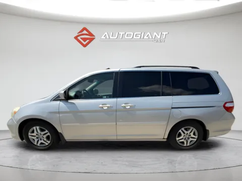 Photos of 2006 Honda Odyssey EX-L for sale in Indianapolis, IN at AutoGiant USA Indianapolis