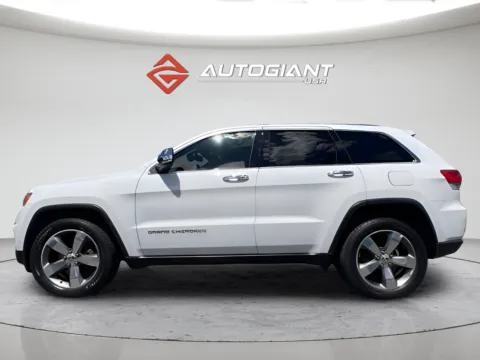 Another view of 2015 Jeep Grand Cherokee Limited for sale in Indianapolis, IN at AutoGiant USA Indianapolis