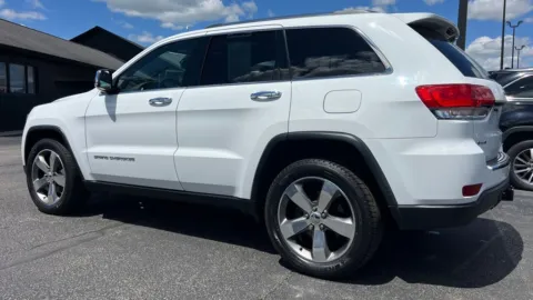 More photos of 2015 Jeep Grand Cherokee Limited at AutoGiant USA Indianapolis, IN