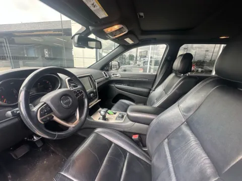 Photos of 2015 Jeep Grand Cherokee Limited for sale in Indianapolis, IN at AutoGiant USA Indianapolis