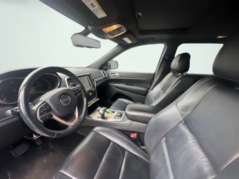 Photos of 2015 Jeep Grand Cherokee Limited for sale in Indianapolis, IN at AutoGiant USA Indianapolis
