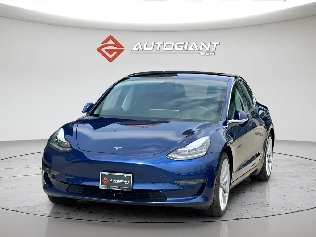 Blue 2018 Tesla Model 3 Long Range for sale in Indianapolis, IN