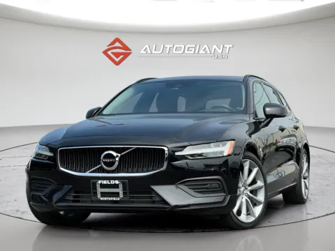Black 2020 Volvo V60 T5 for sale in Indianapolis, IN