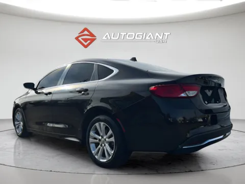 More photos of 2017 Chrysler 200 Limited at AutoGiant USA Indianapolis, IN