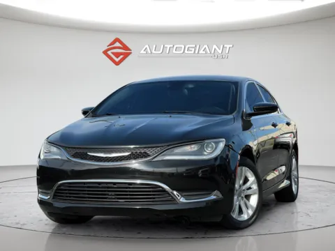 Black 2017 Chrysler 200 Limited for sale in Indianapolis, IN