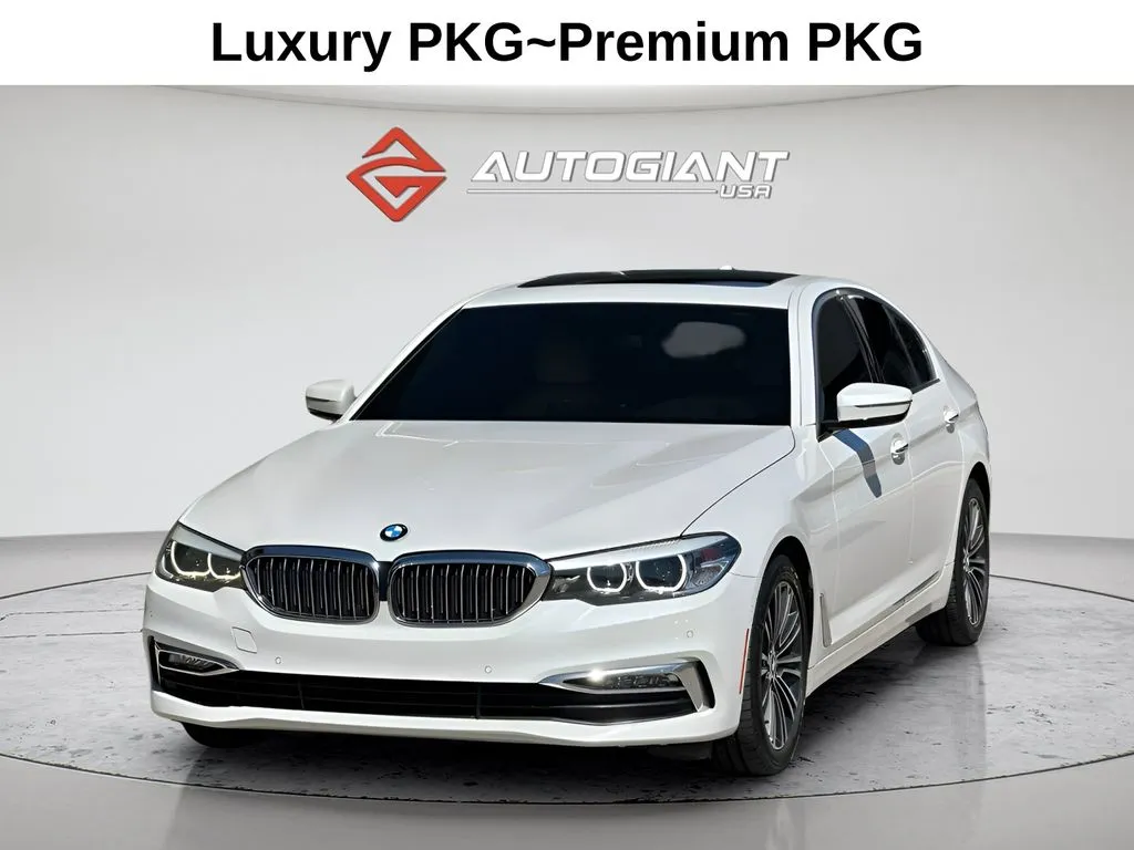 2017 BMW 5 Series 530i Sedan's photo