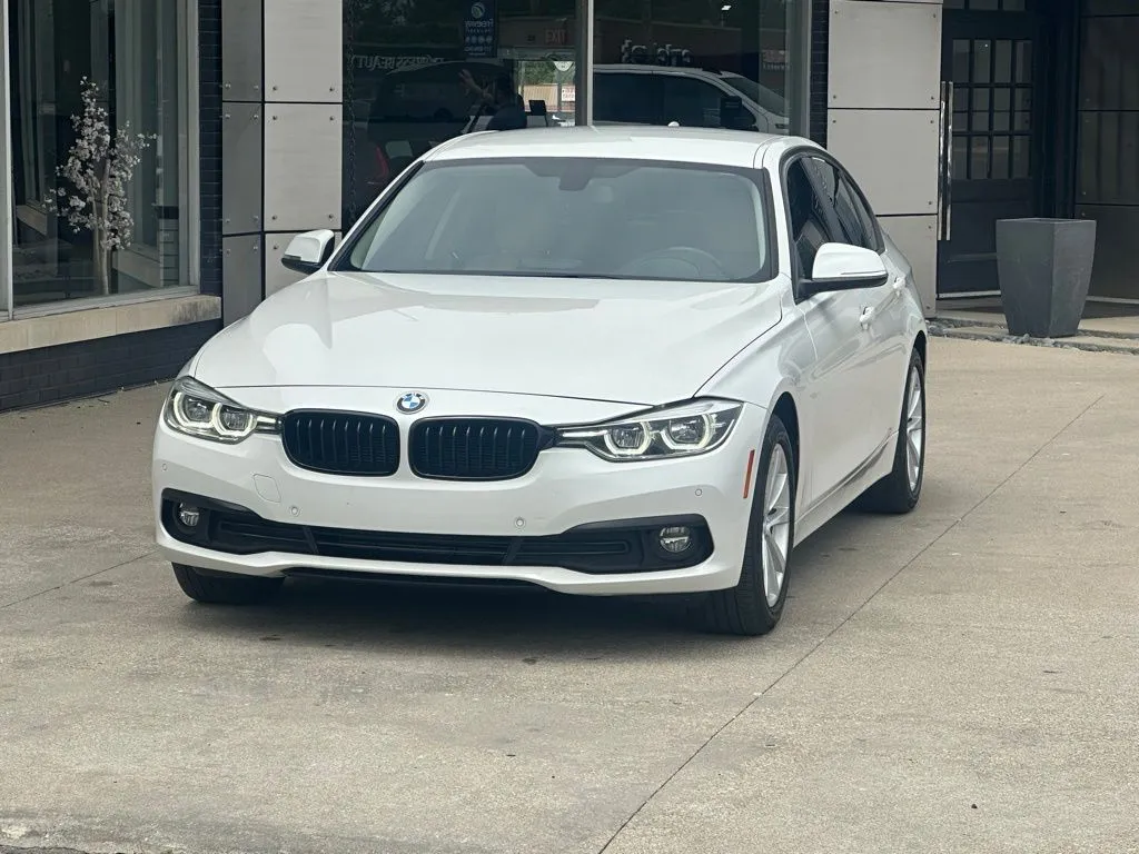 White 2018 BMW 3 Series 320i for sale in Indianapolis, IN