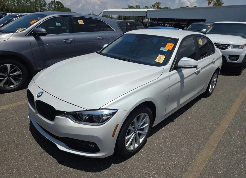 White 2018 BMW 3 Series 320i for sale in Indianapolis, IN
