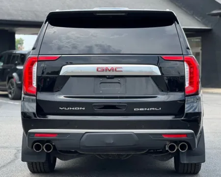 More photos of 2021 GMC Yukon XL Denali at AutoGiant USA Indianapolis, IN