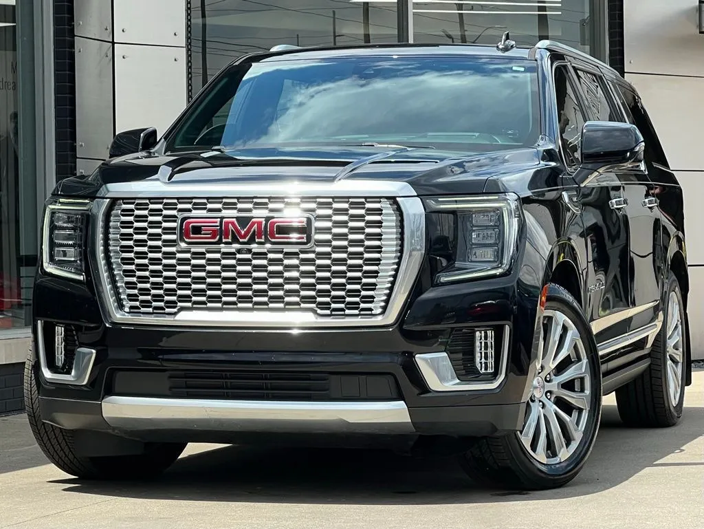 2021 GMC Yukon Denali AWD's photo