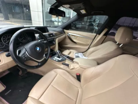Photos of 2016 BMW 3 Series 328i for sale in Indianapolis, IN at AutoGiant USA Indianapolis