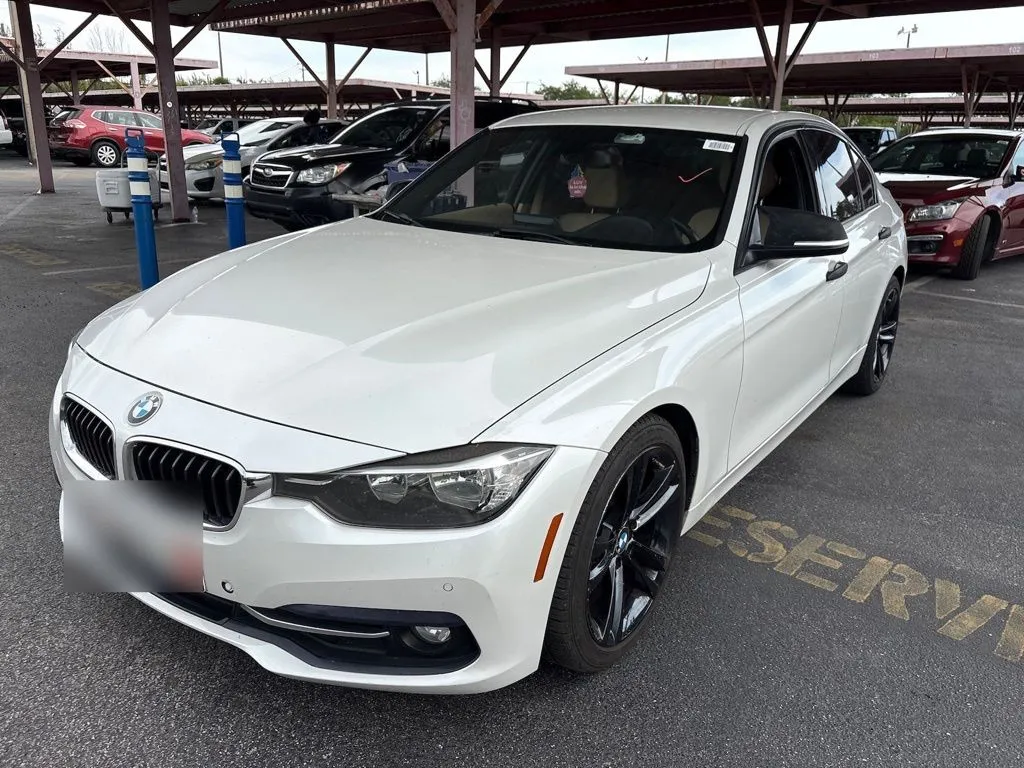 2016 BMW 3 Series 328i Sedan's photo