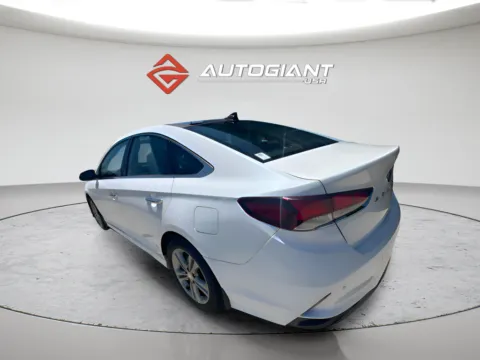More photos of 2018 Hyundai Sonata Limited at AutoGiant USA Indianapolis, IN