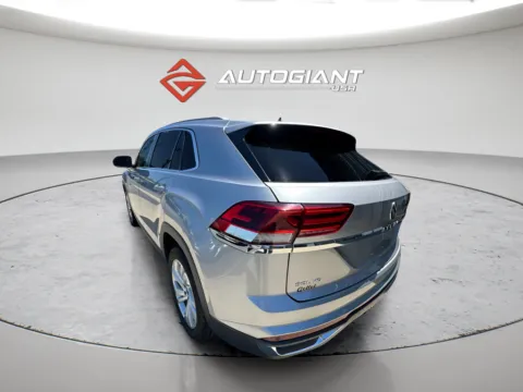 More photos of 2020 Volkswagen Atlas Cross Sport 3.6L V6 SEL at AutoGiant USA Indianapolis, IN