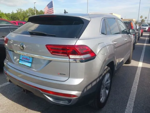 Another view of 2020 Volkswagen Atlas Cross Sport 3.6L V6 SEL for sale in Indianapolis, IN at AutoGiant USA Indianapolis