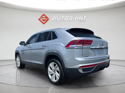 More photos of 2020 Volkswagen Atlas Cross Sport 3.6L V6 SEL at AutoGiant USA Indianapolis, IN