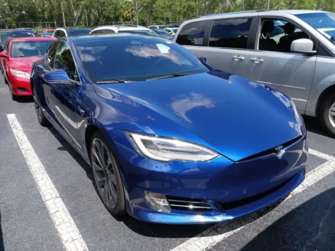 Photos of 2020 Tesla Model S Long Range for sale in Indianapolis, IN at AutoGiant USA Indianapolis