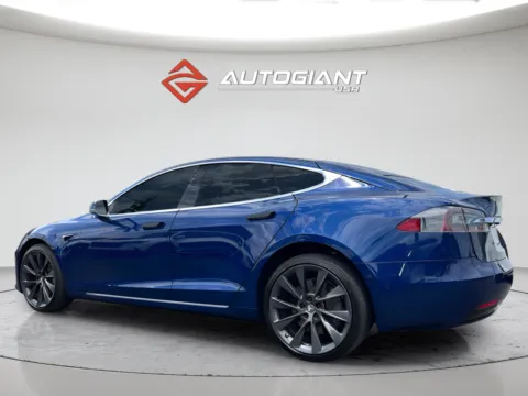 More photos of 2020 Tesla Model S Long Range at AutoGiant USA Indianapolis, IN