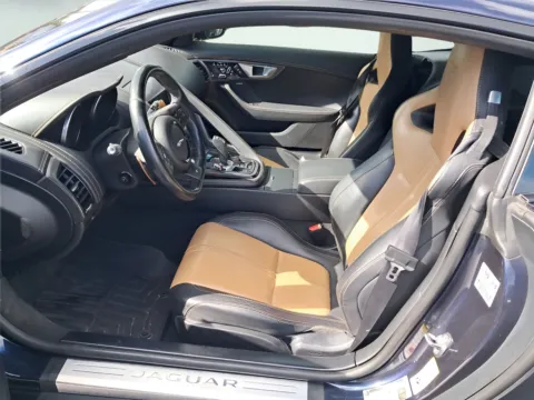 More photos of 2015 Jaguar F-TYPE R at AutoGiant USA Indianapolis, IN