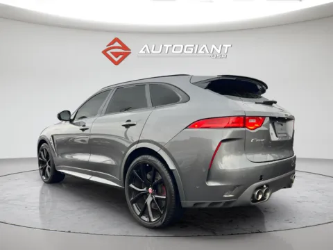 More photos of 2019 Jaguar F-PACE SVR at AutoGiant USA Indianapolis, IN