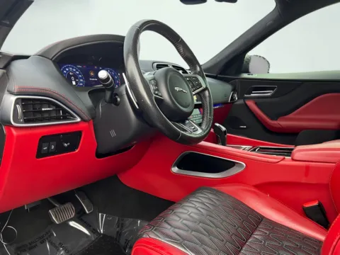 Photos of 2019 Jaguar F-PACE SVR for sale in Indianapolis, IN at AutoGiant USA Indianapolis