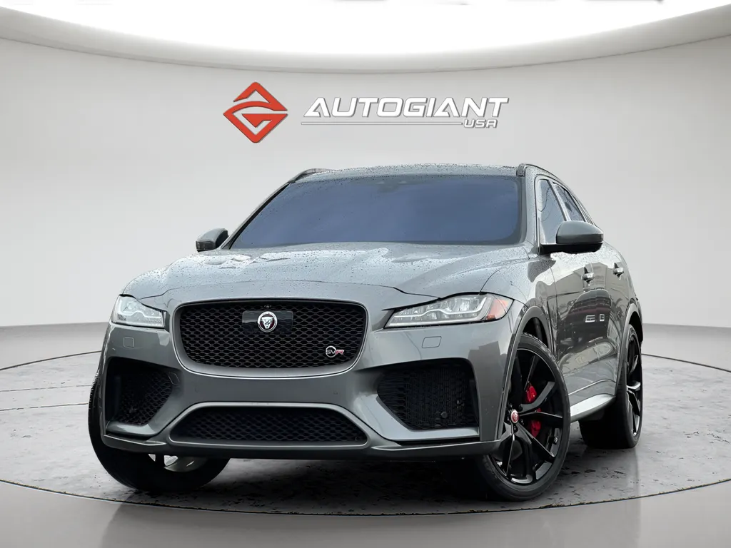 2019 Jaguar F-PACE SVR AWD's photo