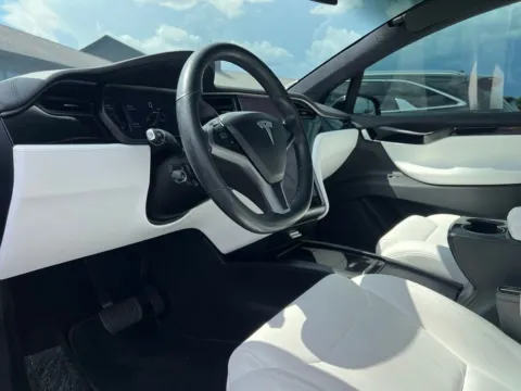 Photos of 2019 Tesla Model X Long Range for sale in Indianapolis, IN at AutoGiant USA Indianapolis