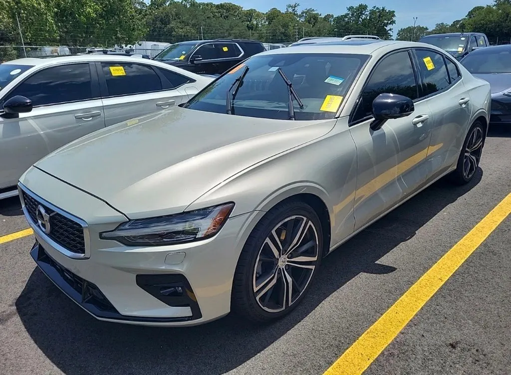 Gray 2020 Volvo S60 T5 R-Design for sale in Indianapolis, IN