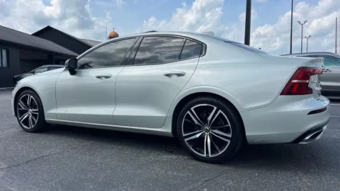 More photos of 2020 Volvo S60 T5 R-Design at AutoGiant USA Indianapolis, IN