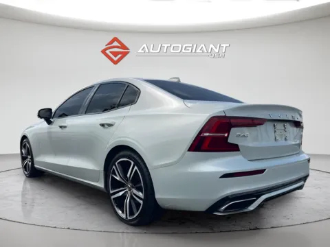 More photos of 2020 Volvo S60 T5 R-Design at AutoGiant USA Indianapolis, IN