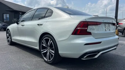 More photos of 2020 Volvo S60 T5 R-Design at AutoGiant USA Indianapolis, IN