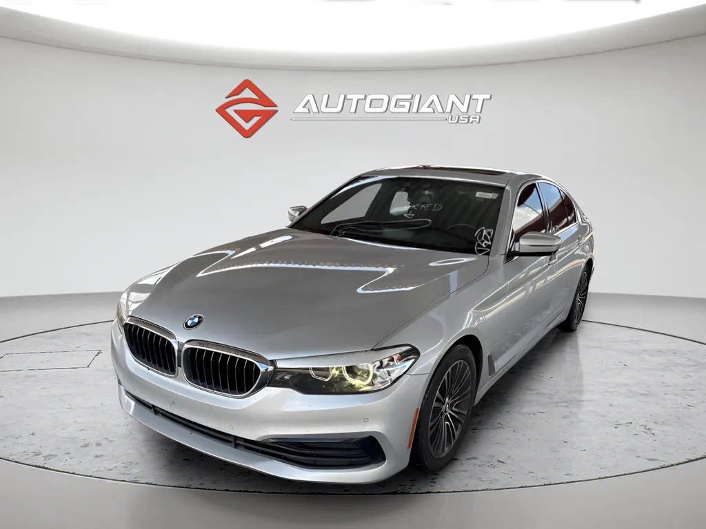 2019 BMW 5 Series 530i Sedan's photo