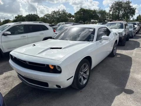 White 2019 Dodge Challenger SXT for sale in Indianapolis, IN