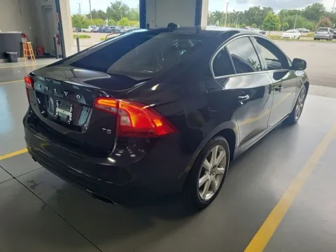 More photos of 2016 Volvo S60 T5 Drive-E Premier at AutoGiant USA Indianapolis, IN