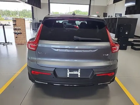 Another view of 2019 Volvo XC40 R-Design for sale in Indianapolis, IN at AutoGiant USA Indianapolis