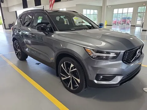 More photos of 2019 Volvo XC40 R-Design at AutoGiant USA Indianapolis, IN