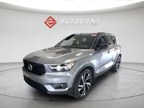Gray 2019 Volvo XC40 R-Design for sale in Indianapolis, IN