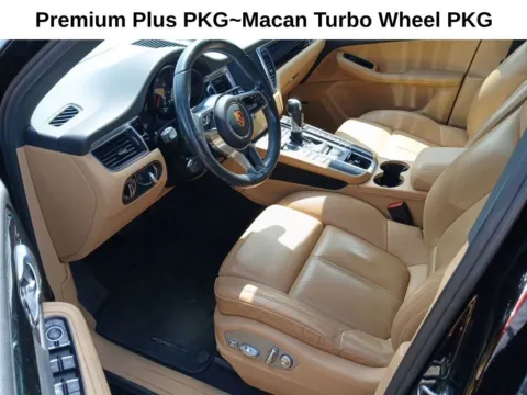 More photos of 2017 Porsche Macan at AutoGiant USA Indianapolis, IN