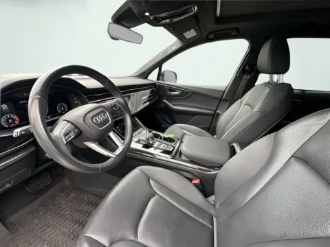 Photos of 2021 Audi Q7 55 Premium Plus for sale in Indianapolis, IN at AutoGiant USA Indianapolis